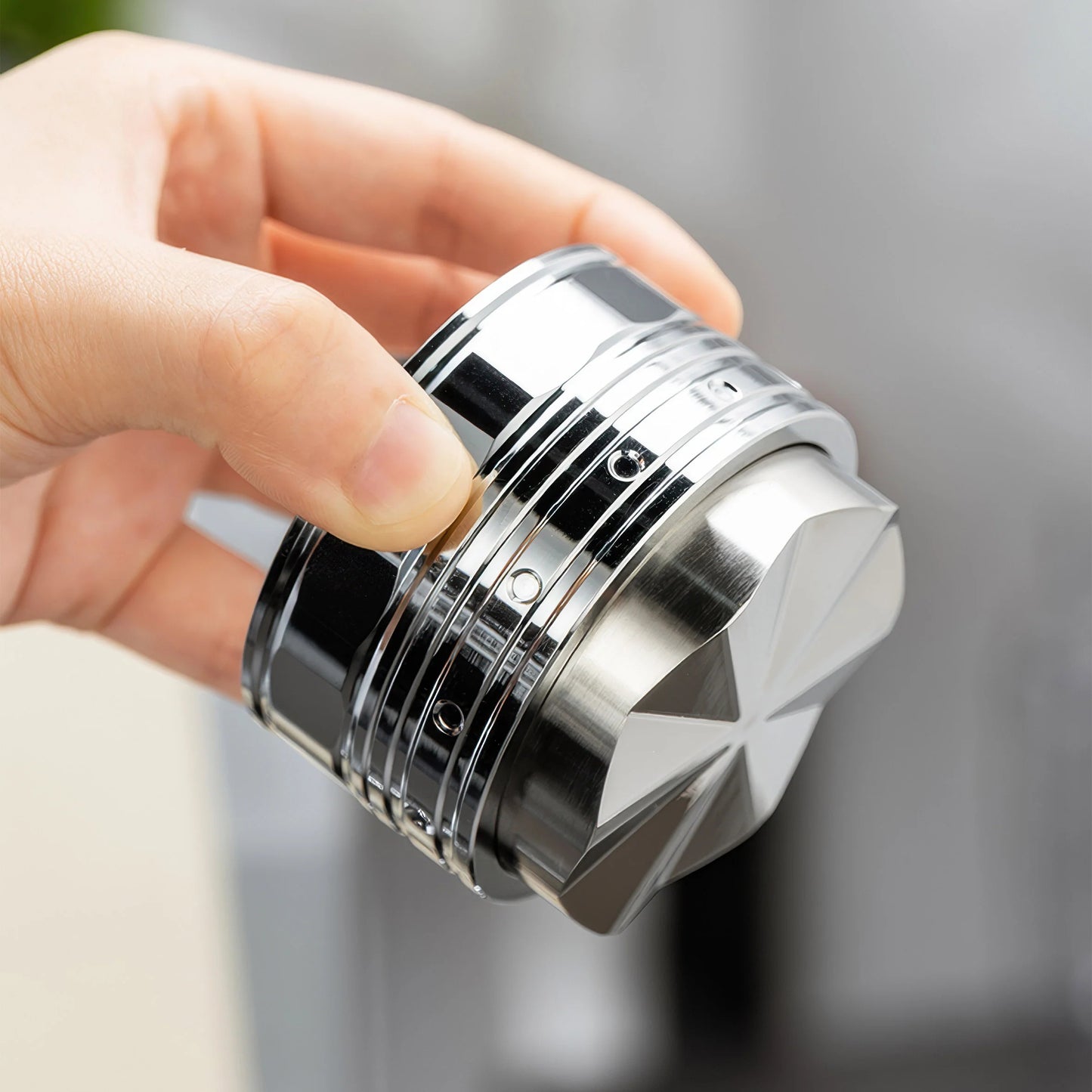 S102 58MM Gravity Distributor With Stainless Steel Leveler